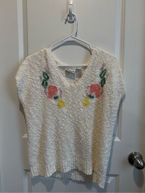 Vintage Domani Floral Popcorn Knit Sweater Vest / Top size medium